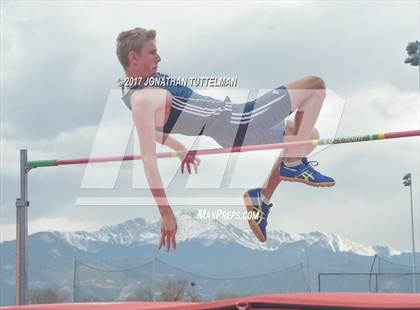 Thumbnail 2 in Doherty Spartan Invitational photogallery.