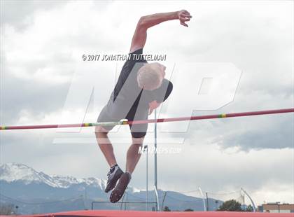 Thumbnail 2 in Doherty Spartan Invitational photogallery.