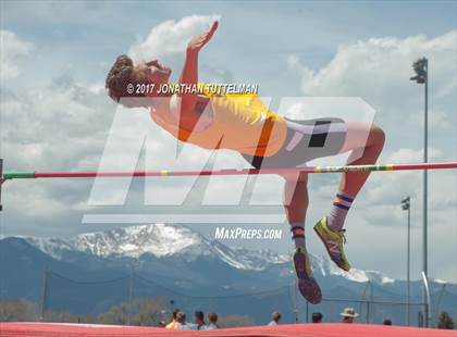 Thumbnail 3 in Doherty Spartan Invitational photogallery.