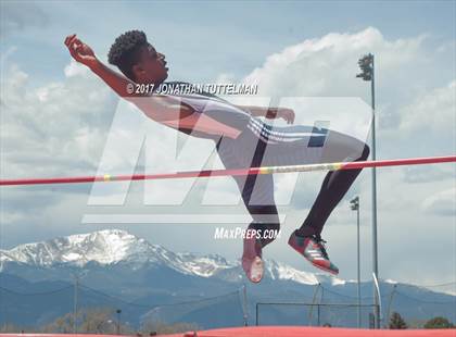 Thumbnail 3 in Doherty Spartan Invitational photogallery.
