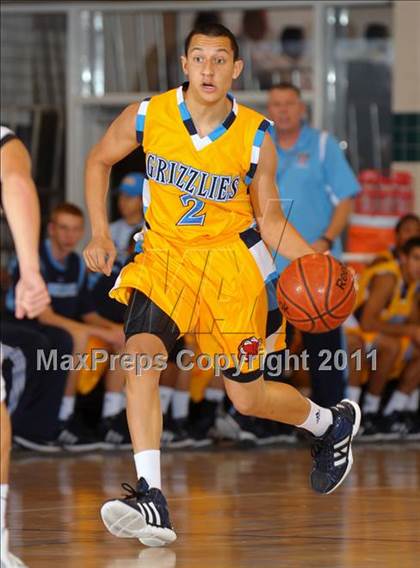 Thumbnail 3 in Patriot vs. Los Osos (MaxPreps Holiday Classic) photogallery.