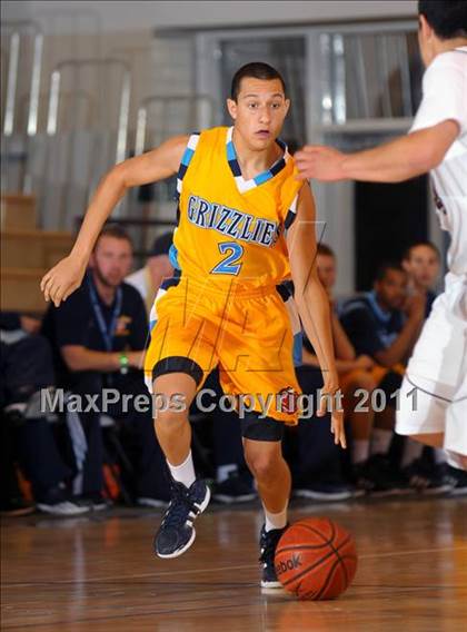 Thumbnail 1 in Patriot vs. Los Osos (MaxPreps Holiday Classic) photogallery.