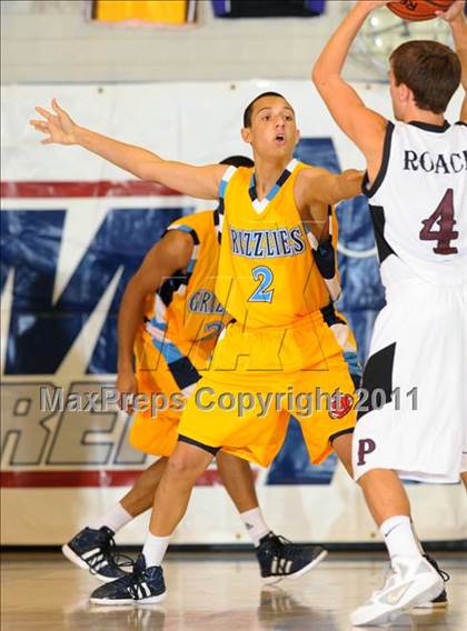 Thumbnail 3 in Patriot vs. Los Osos (MaxPreps Holiday Classic) photogallery.