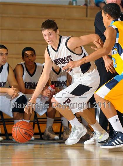 Thumbnail 2 in Patriot vs. Los Osos (MaxPreps Holiday Classic) photogallery.