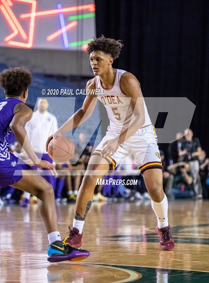 Thumbnail 1 in Garfield vs. O'Dea (WIAA 3A Final)  photogallery.