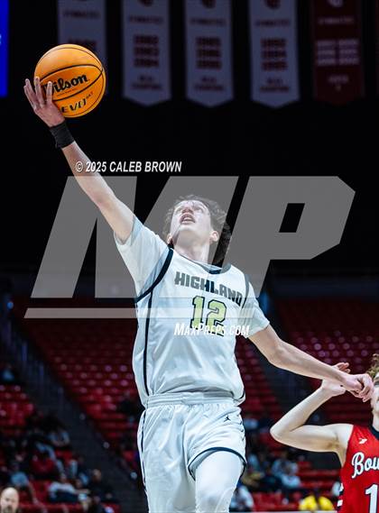 Thumbnail 3 in Highland vs. Bountiful (UHSAA 5A Quarterfinal) photogallery.