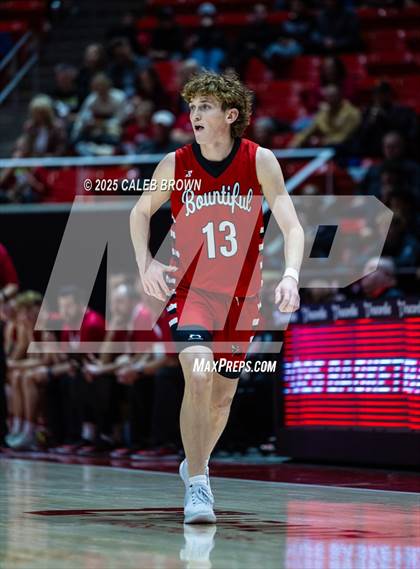 Thumbnail 1 in Highland vs. Bountiful (UHSAA 5A Quarterfinal) photogallery.