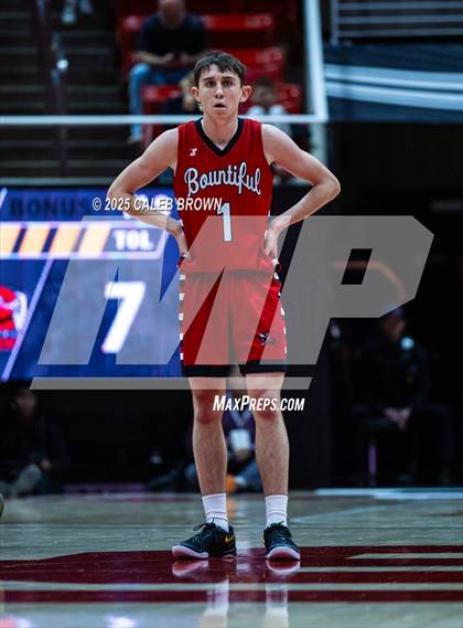 Thumbnail 3 in Highland vs. Bountiful (UHSAA 5A Quarterfinal) photogallery.