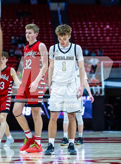 Thumbnail 3 in Highland vs. Bountiful (UHSAA 5A Quarterfinal) photogallery.