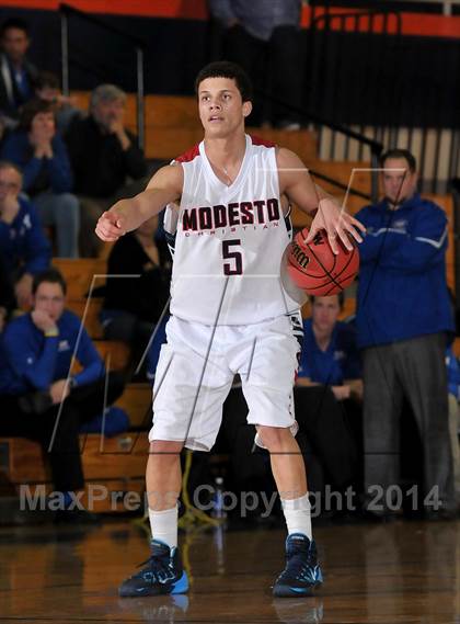 Thumbnail 3 in Christian Brothers vs. Modesto Christian (CIF SJS D3 Playoffs) photogallery.