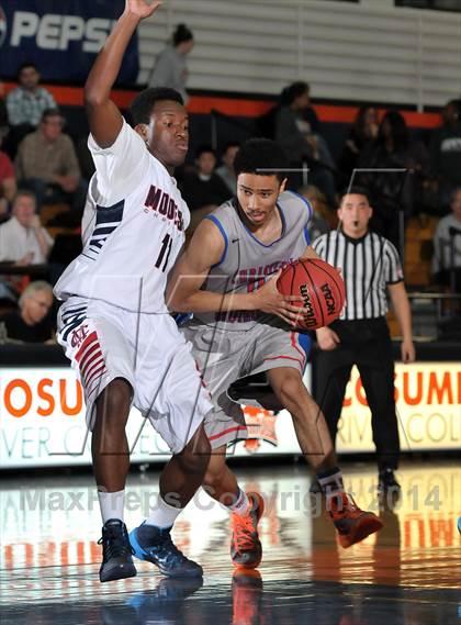 Thumbnail 1 in Christian Brothers vs. Modesto Christian (CIF SJS D3 Playoffs) photogallery.