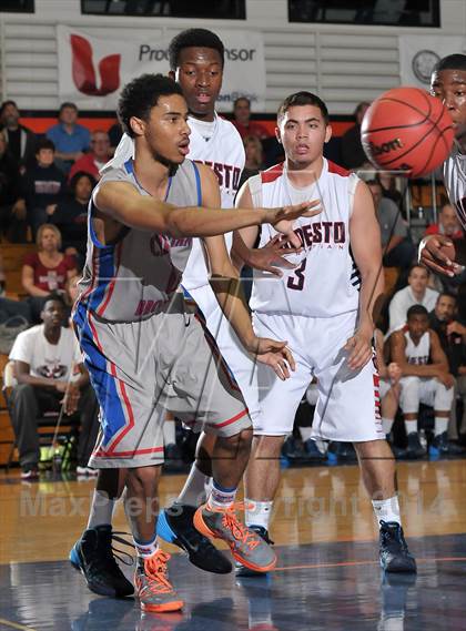 Thumbnail 1 in Christian Brothers vs. Modesto Christian (CIF SJS D3 Playoffs) photogallery.