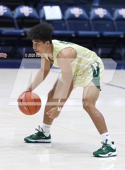 Thumbnail 3 in Weston Ranch vs. Moreau Catholic (MaxPreps MLK Classic) photogallery.