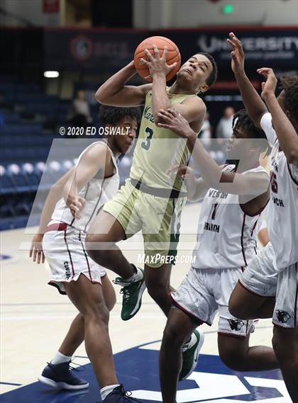 Thumbnail 2 in Weston Ranch vs. Moreau Catholic (MaxPreps MLK Classic) photogallery.