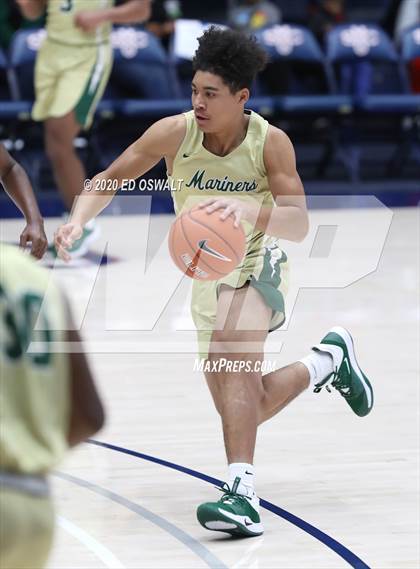 Thumbnail 2 in Weston Ranch vs. Moreau Catholic (MaxPreps MLK Classic) photogallery.