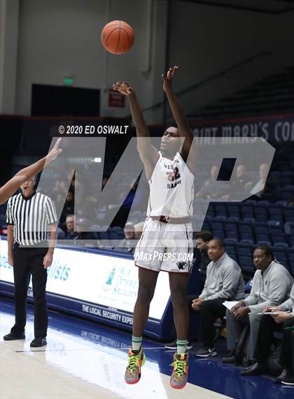 Thumbnail 2 in Weston Ranch vs. Moreau Catholic (MaxPreps MLK Classic) photogallery.