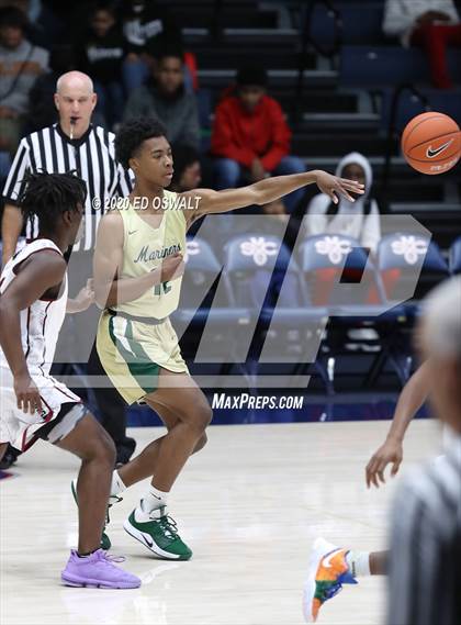 Thumbnail 3 in Weston Ranch vs. Moreau Catholic (MaxPreps MLK Classic) photogallery.
