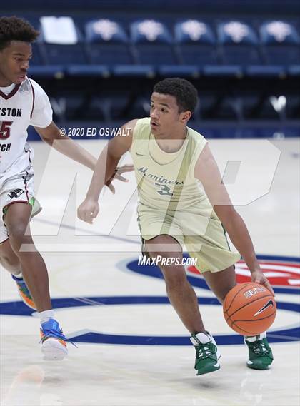 Thumbnail 3 in Weston Ranch vs. Moreau Catholic (MaxPreps MLK Classic) photogallery.