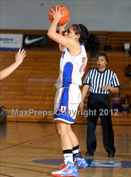 Thumbnail 2 in University vs. Marshall (CIF LA City Section Final) photogallery.