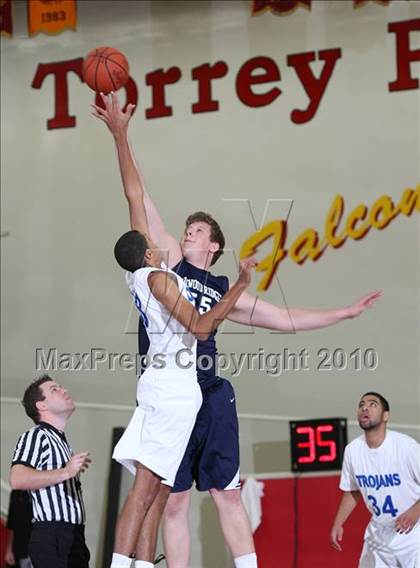 Thumbnail 1 in Ironwood Ridge vs. Lutheran (MaxPreps Holiday Classic) photogallery.