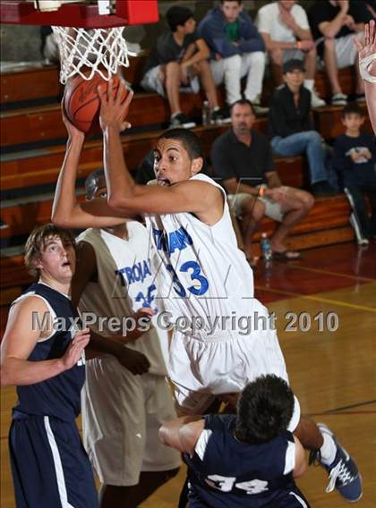 Thumbnail 3 in Ironwood Ridge vs. Lutheran (MaxPreps Holiday Classic) photogallery.