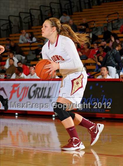 Thumbnail 1 in Oaks Christian vs Orange Lutheran (Nike Extravaganza) photogallery.