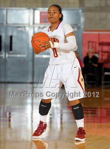 Thumbnail 1 in Oaks Christian vs Orange Lutheran (Nike Extravaganza) photogallery.