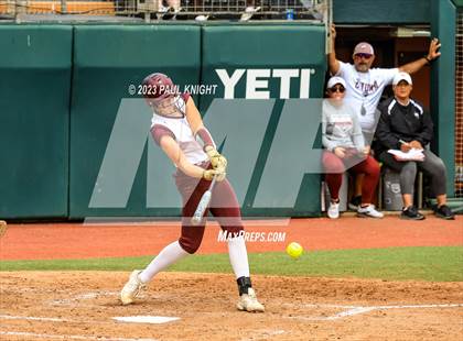 Thumbnail 2 in Calallen vs. Liberty (UIL 4A Softball Final) photogallery.