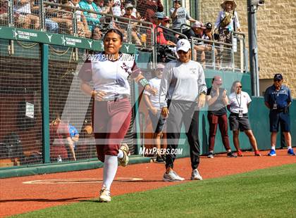 Thumbnail 3 in Calallen vs. Liberty (UIL 4A Softball Final) photogallery.