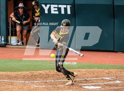 Thumbnail 2 in Calallen vs. Liberty (UIL 4A Softball Final) photogallery.