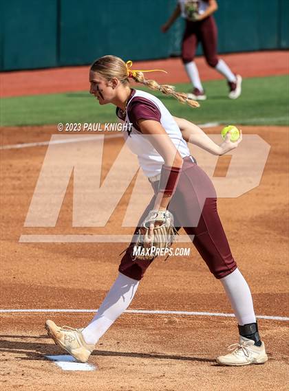 Thumbnail 1 in Calallen vs. Liberty (UIL 4A Softball Final) photogallery.