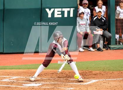 Thumbnail 2 in Calallen vs. Liberty (UIL 4A Softball Final) photogallery.