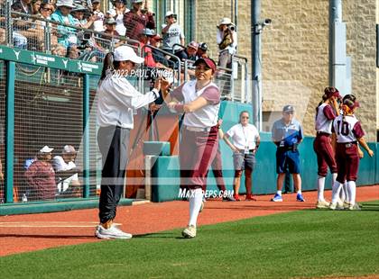 Thumbnail 3 in Calallen vs. Liberty (UIL 4A Softball Final) photogallery.