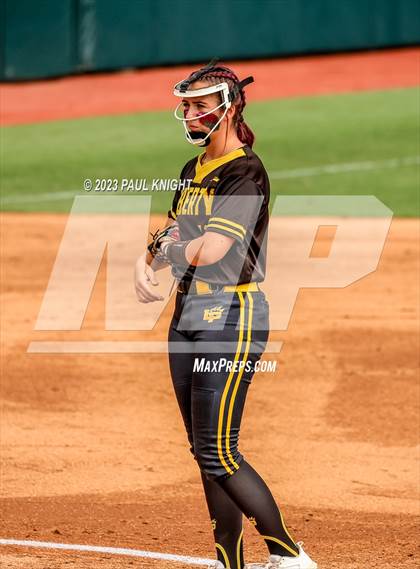 Thumbnail 2 in Calallen vs. Liberty (UIL 4A Softball Final) photogallery.