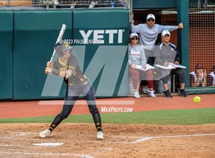 Thumbnail 1 in Calallen vs. Liberty (UIL 4A Softball Final) photogallery.