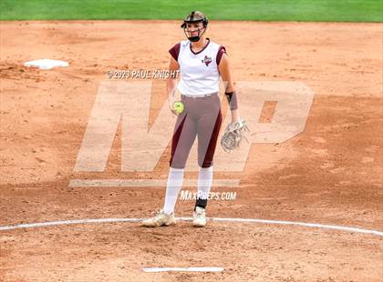 Thumbnail 3 in Calallen vs. Liberty (UIL 4A Softball Final) photogallery.