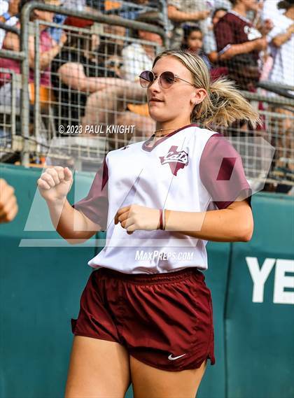 Thumbnail 2 in Calallen vs. Liberty (UIL 4A Softball Final) photogallery.