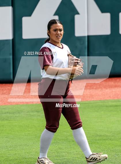 Thumbnail 2 in Calallen vs. Liberty (UIL 4A Softball Final) photogallery.