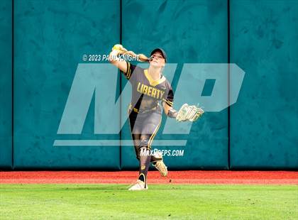 Thumbnail 1 in Calallen vs. Liberty (UIL 4A Softball Final) photogallery.