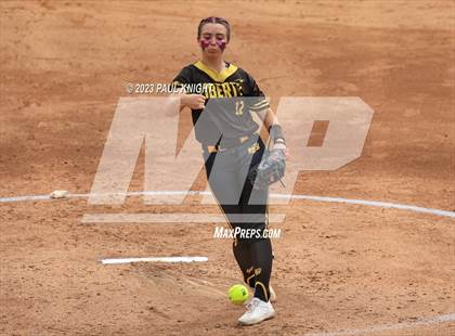 Thumbnail 3 in Calallen vs. Liberty (UIL 4A Softball Final) photogallery.