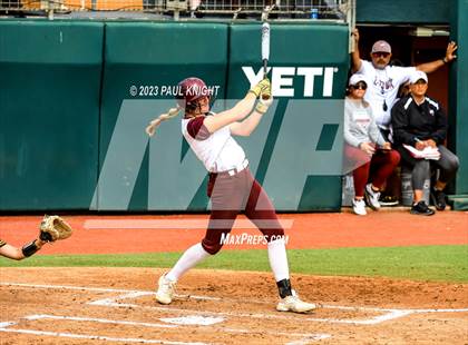 Thumbnail 3 in Calallen vs. Liberty (UIL 4A Softball Final) photogallery.