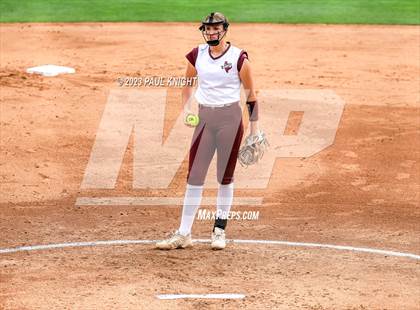 Thumbnail 1 in Calallen vs. Liberty (UIL 4A Softball Final) photogallery.