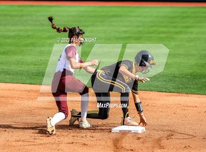 Thumbnail 2 in Calallen vs. Liberty (UIL 4A Softball Final) photogallery.