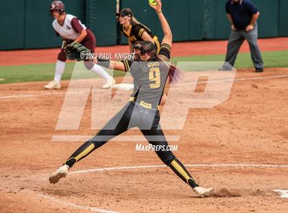 Thumbnail 1 in Calallen vs. Liberty (UIL 4A Softball Final) photogallery.