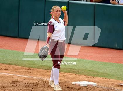 Thumbnail 2 in Calallen vs. Liberty (UIL 4A Softball Final) photogallery.