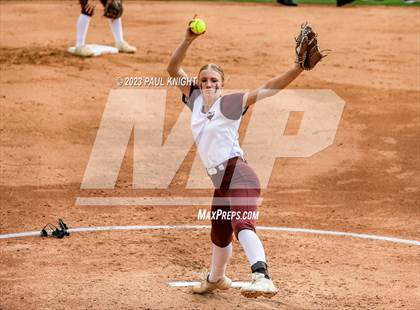 Thumbnail 3 in Calallen vs. Liberty (UIL 4A Softball Final) photogallery.
