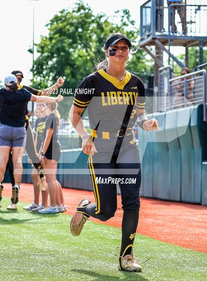 Thumbnail 3 in Calallen vs. Liberty (UIL 4A Softball Final) photogallery.