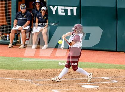 Thumbnail 3 in Calallen vs. Liberty (UIL 4A Softball Final) photogallery.
