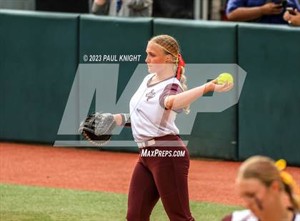 Thumbnail 3 in Calallen vs. Liberty (UIL 4A Softball Final) photogallery.