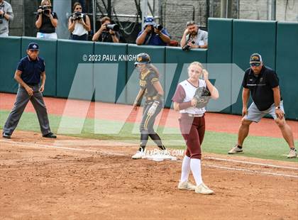 Thumbnail 1 in Calallen vs. Liberty (UIL 4A Softball Final) photogallery.